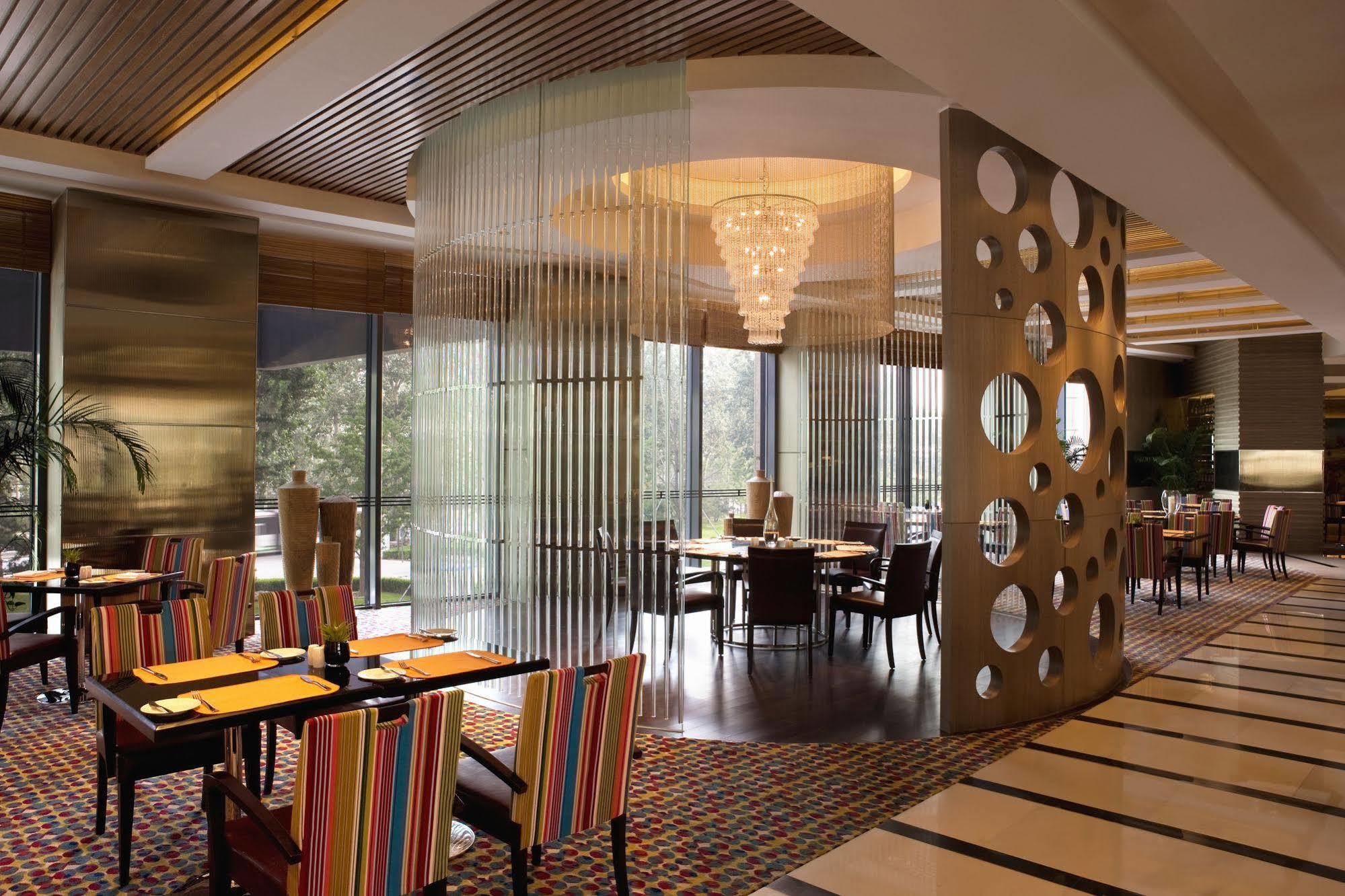 Courtyard By Marriott Beijing Northeast Hotell Exteriör bild