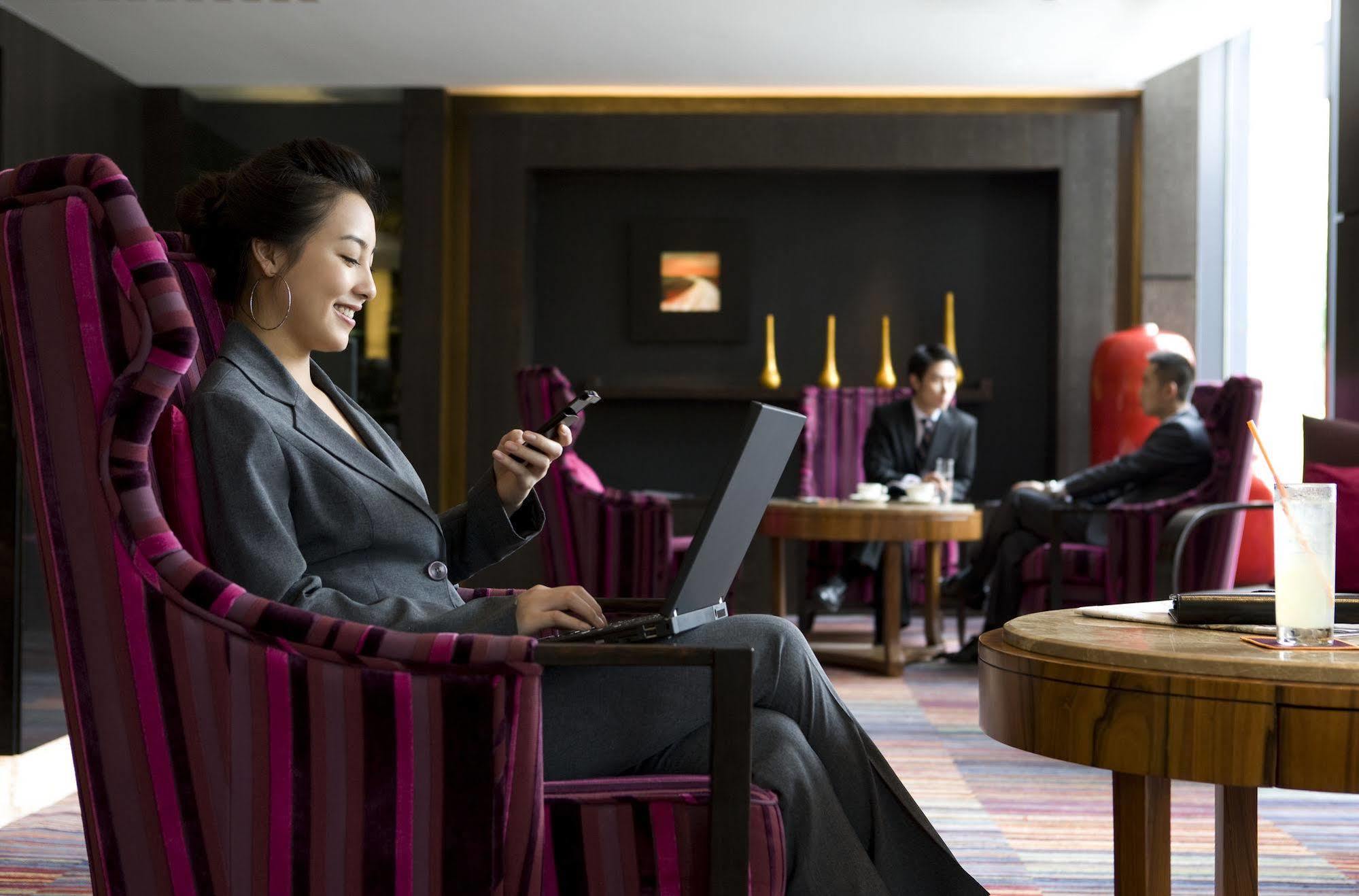 Courtyard By Marriott Beijing Northeast Hotell Exteriör bild